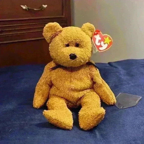 Ty Other - 1999 Fuzz the bear, Ty beanie baby, retired with errors